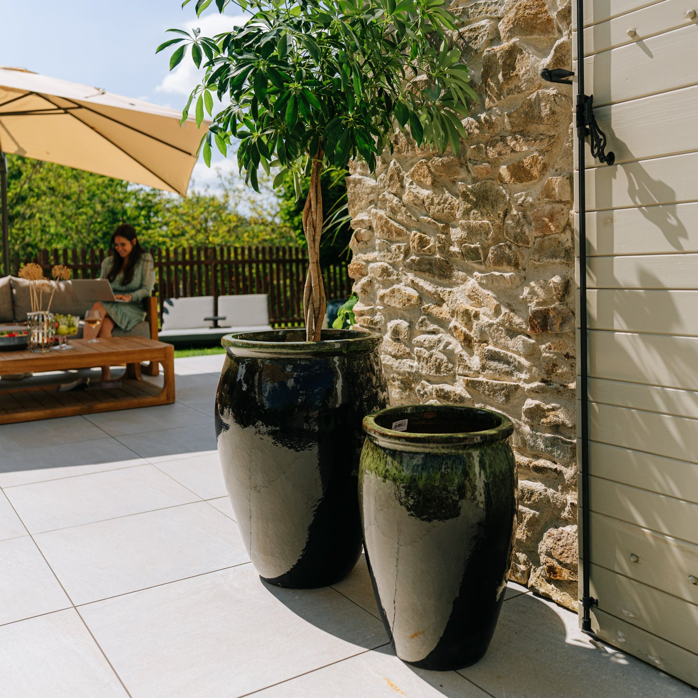 Provencelia Pflanzkübel BACCHUS Grün – glasierte Keramik, Anduze-Stil