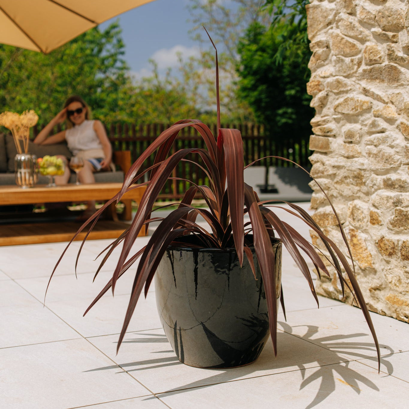 Provencelia LANCELOT Černá – prémiový keramický květináč, nadčasový design