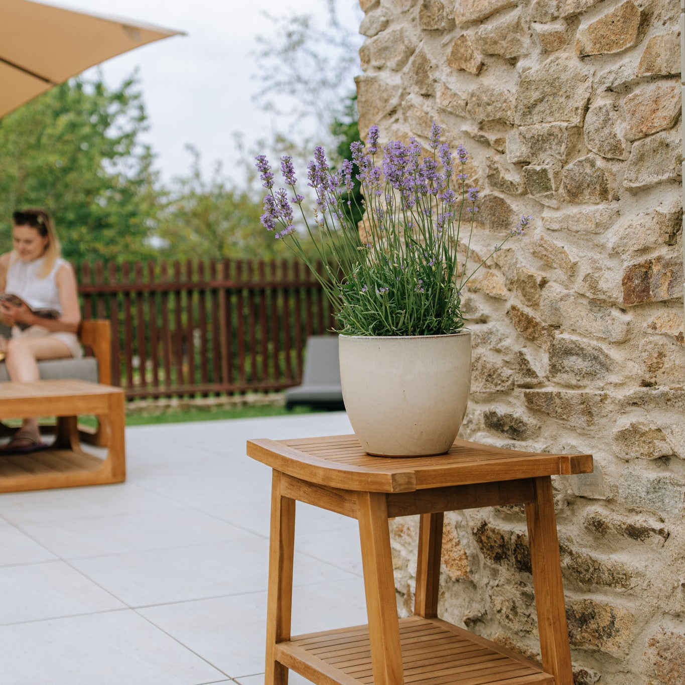 LANCELOT keramický květináč Krémový – odolný vůči počasí, pro interiér i exteriér