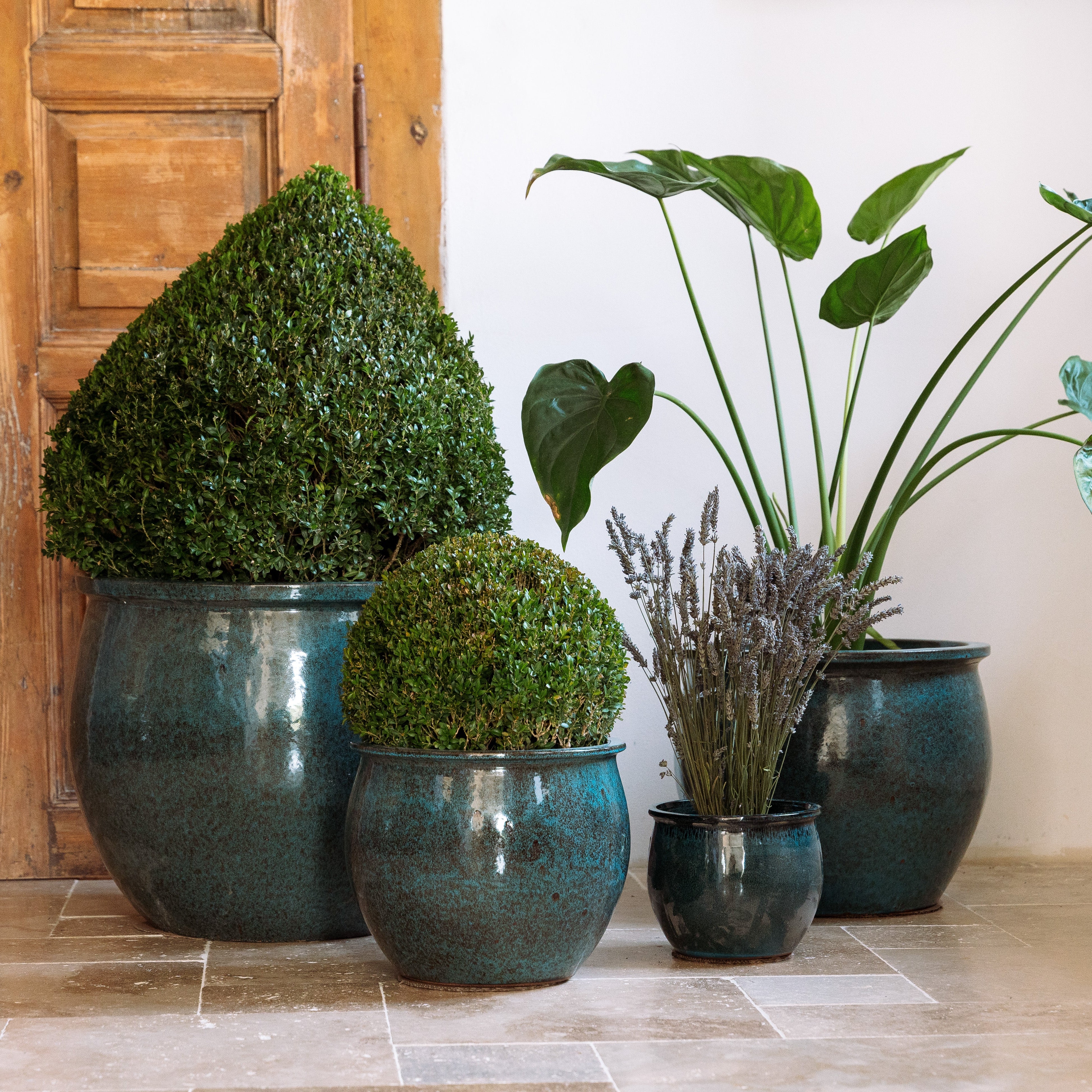 Provencelia Pflanzkübel NEWTON Stahlblau – glasierte Keramik, Anduze-Stil
