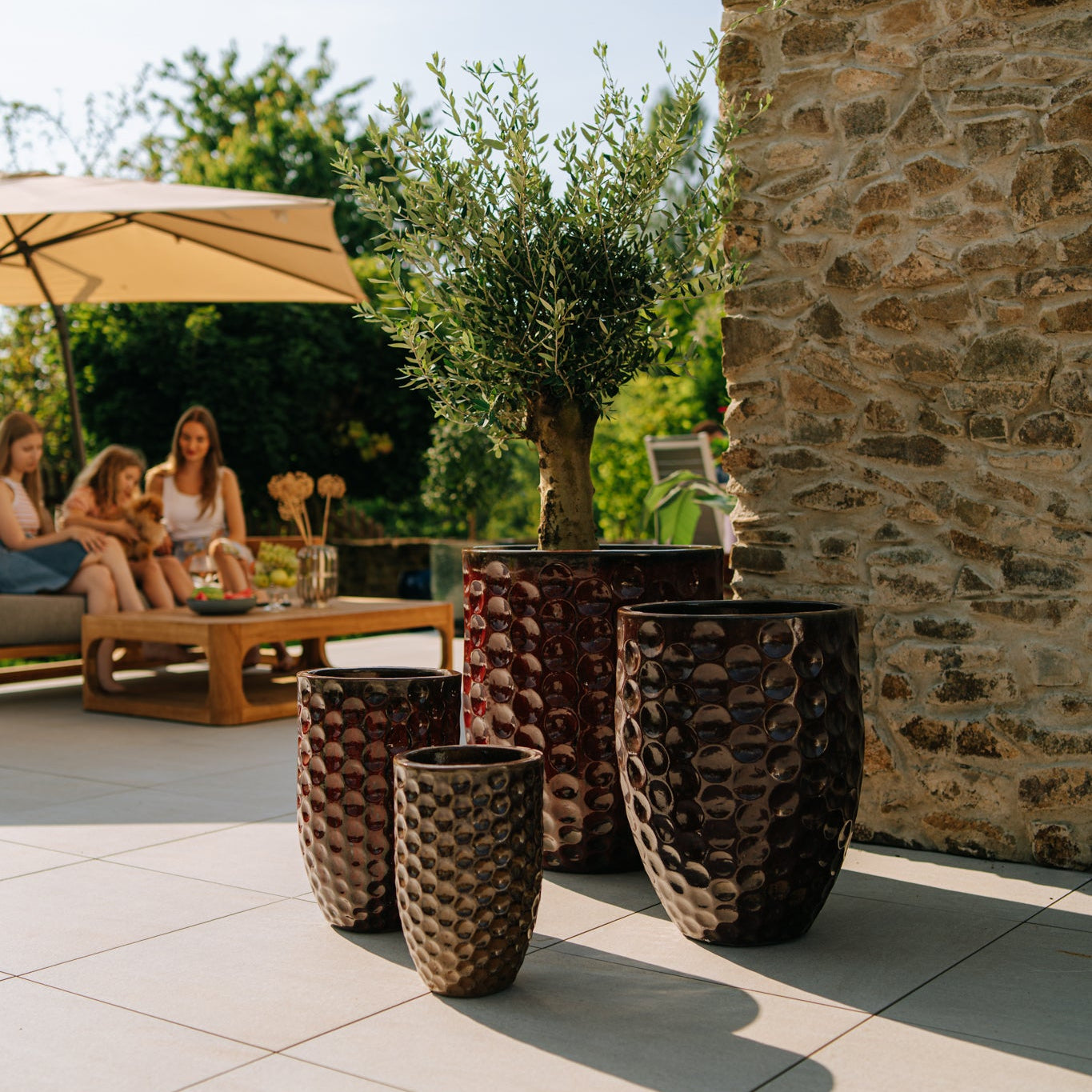 Provencelia Pflanzkübel MEROVEE Cihlově červená – glasierte Keramik, Anduze-Stil