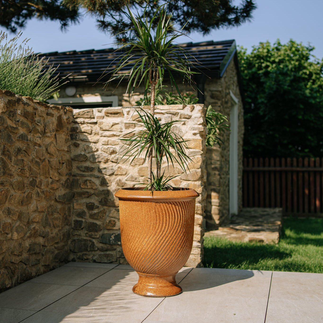 Blumentopf MORGANE Rezavý (Imitace rzi) – handgefertigte Keramik, XXL bis 68 cm