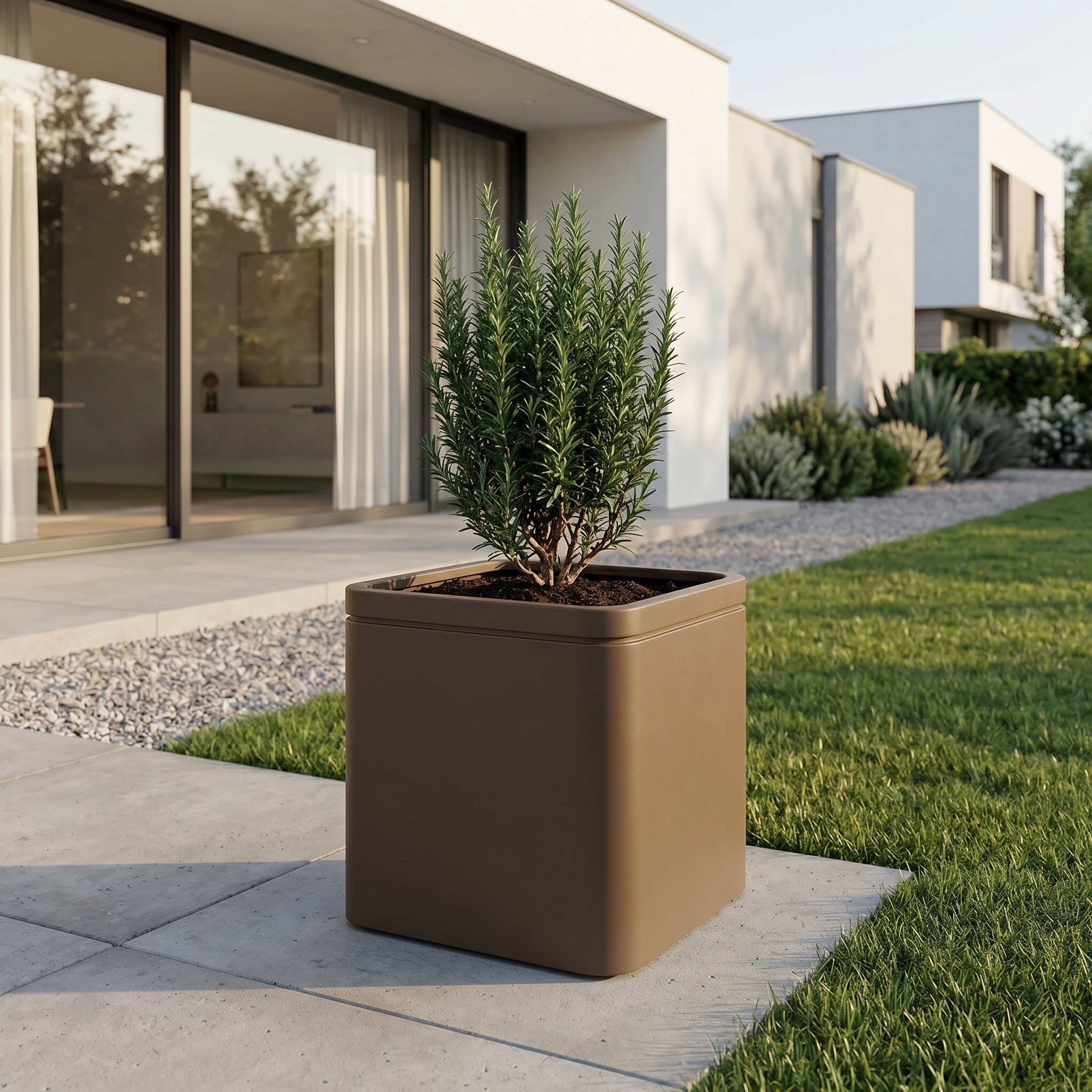 Pflanzkübel Metall Taupe draußen – INFINITY SQUARE wetterfest
