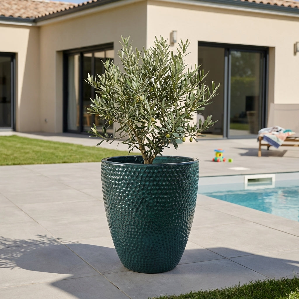 Ručně vyráběný petrolejově modrý keramický květináč Cigaline z glazované terakoty